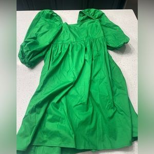 Size small (4-6) green dress. Brand: scoop. Lightly worn